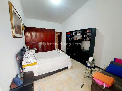 Apartamento de 5 alcobas en venta en Cuarto De Legua, Cali, 256 m² · foto 17 de 20