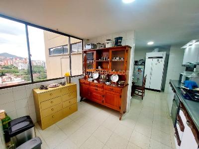 Apartamento de 5 alcobas en venta en Cuarto De Legua, Cali, 256 m² · foto 19 de 20