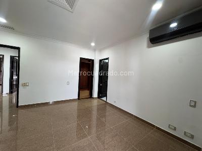 Casa de 3 alcobas en venta en Ciudad Jardin, Cali, 344 m² · foto 12 de 20