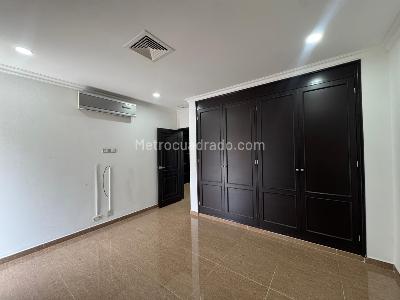 Casa de 3 alcobas en venta en Ciudad Jardin, Cali, 344 m² · foto 6 de 20