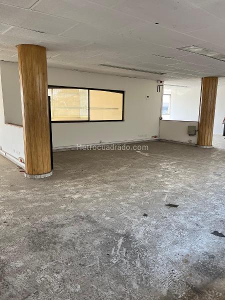 Oficina en Arriendo, Los Cambulos, Cali - Więcej