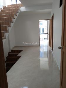 Casa de 4 alcobas en venta en Ciudad 2000, Cali, 280 m² · foto 2 de 17