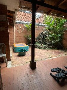 Casa de 5 alcobas en venta en San Joaquin, Cali, 252 m² · foto 11 de 20