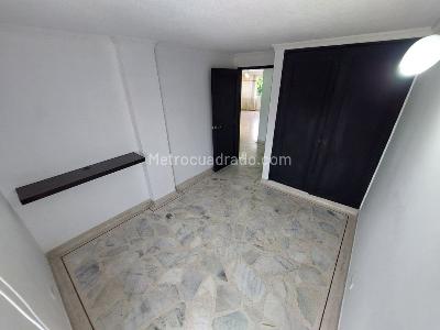 Apartamento de 3 alcobas en venta en Departamental, Cali, 94 m² · foto 7 de 10