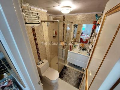 Apartamento de 3 alcobas en venta en Departamental, Cali, 94 m² · foto 11 de 19