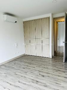 Apartamento de 3 alcobas en venta en Cristales, Cali, 131 m² · foto 9 de 20