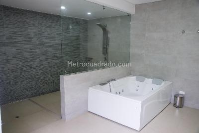 Casa de 5 alcobas en venta en Dapa, Cali · foto 9 de 20