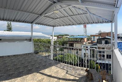 Casa de 5 alcobas en venta en Caney, Cali, 400 m² · foto 2 de 16