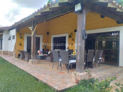 Casa de 3 alcobas en venta en Pance, Cali, 308 m² · foto 2 de 20