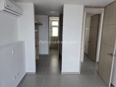 Apartamento de 2 alcobas en venta en Cristales, Cali, 85 m² · foto 3 de 11