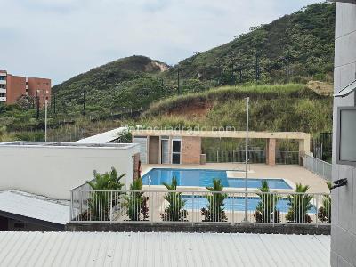 Apartamento de 2 alcobas en venta en Cristales, Cali, 85 m² · foto 11 de 11