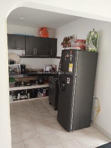 Casa de 4 alcobas en venta en Santo Domingo, Cali, 200 m² · foto 5 de 5