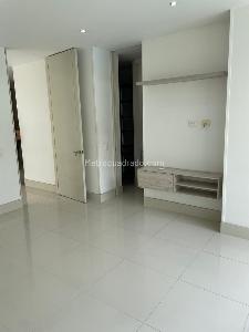 Apartamento de 3 alcobas en venta en Normandia, Cali, 203 m² · foto 7 de 11
