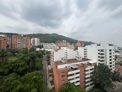 Apartamento de 3 alcobas en venta en Centenario, Cali, 127 m² · foto 3 de 20