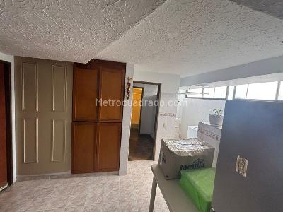 Apartamento de 3 alcobas en venta en Centenario, Cali, 127 m² · foto 10 de 20