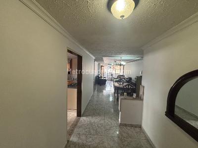 Apartamento de 3 alcobas en venta en Centenario, Cali, 127 m² · foto 12 de 20