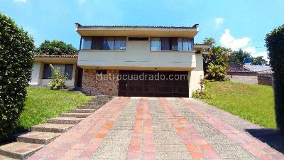 Casa de 5 alcobas en venta en Ciudad Jardin, Cali, 1560 m² · foto 2 de 17