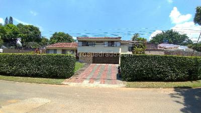 Casa de 5 alcobas en venta en Ciudad Jardin, Cali, 1560 m² · foto 4 de 17