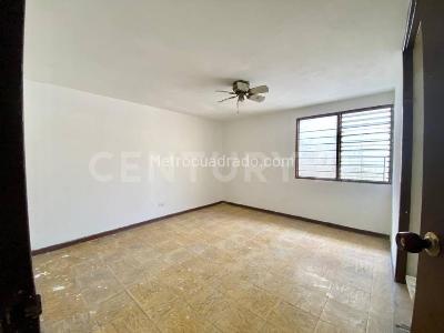 Casa de 5 alcobas en venta en Prados Del Norte, Cali, 340 m² · foto 17 de 20