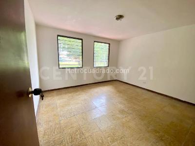 Casa de 5 alcobas en venta en Prados Del Norte, Cali, 340 m² · foto 18 de 20