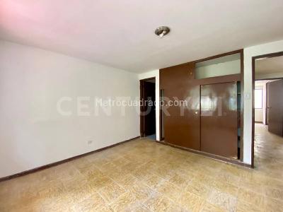 Casa de 5 alcobas en venta en Prados Del Norte, Cali, 340 m² · foto 19 de 20