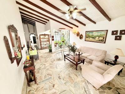 Casa de 5 alcobas en venta en La Flora, Cali, 285 m² · foto 2 de 20