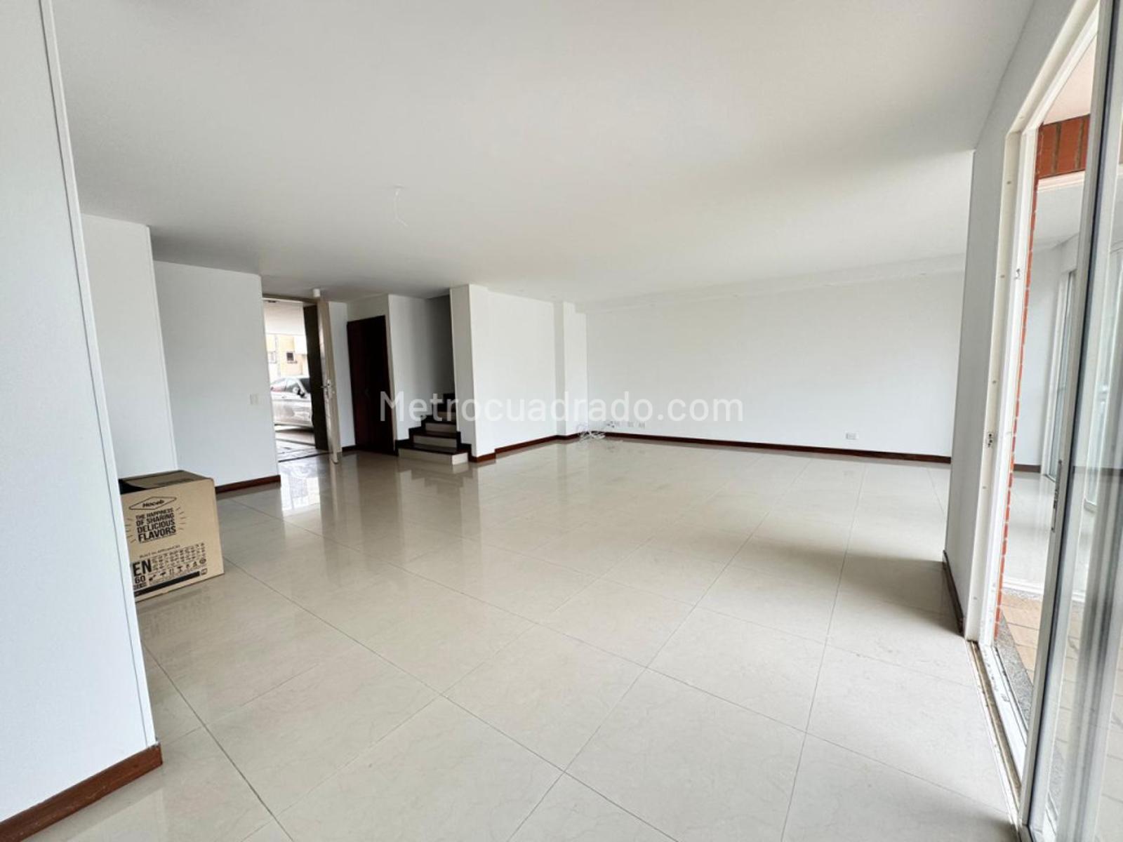 Casa de 3 habitaciones en arriendo en Santa Teresa, Cali — imagen 1 de 17