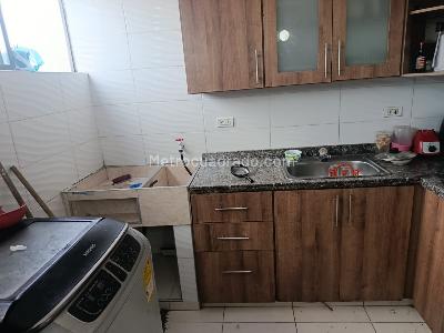 Apartamento en venta en Los Alcazares, Cali · foto 2 de 9