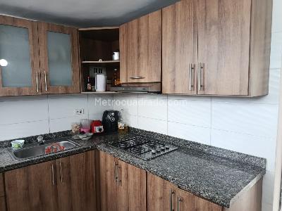 Apartamento en venta en Los Alcazares, Cali · foto 3 de 9