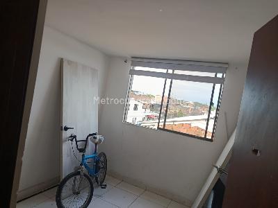 Apartamento en venta en Los Alcazares, Cali · foto 6 de 9