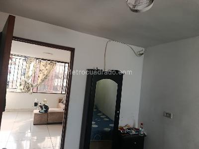 Apartamento en venta en Los Alcazares, Cali · foto 7 de 9