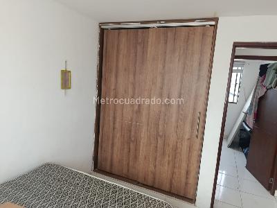 Apartamento en venta en Los Alcazares, Cali · foto 8 de 9