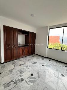 Apartamento en venta en La Arboleda, Cali · foto 4 de 10