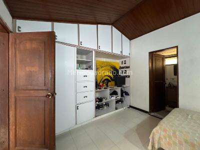 Casa de 5 alcobas en venta en El Ingenio, Cali, 250 m² · foto 18 de 20