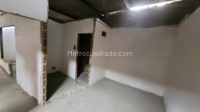 Casa de 5 alcobas en venta en Ricardo Balcazar, Cali, 108 m² · foto 18 de 20