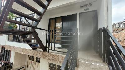 Casa de 5 alcobas en venta en Ricardo Balcazar, Cali, 108 m² · foto 3 de 20
