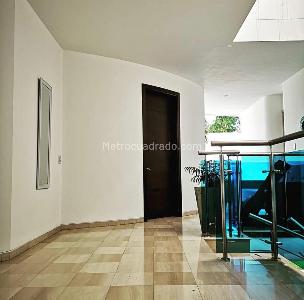 Casa de 5 alcobas en venta en Ciudad Jardin, Cali, 550 m² · foto 14 de 20