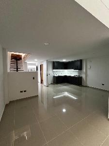 Casa de 5 alcobas en venta en Ciudad 2000, Cali, 275 m² · foto 3 de 20