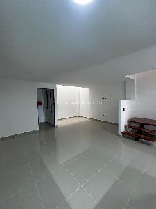Casa de 5 alcobas en venta en Ciudad 2000, Cali, 275 m² · foto 5 de 20