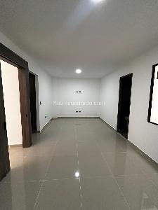 Casa de 5 alcobas en venta en Ciudad 2000, Cali, 275 m² · foto 13 de 20