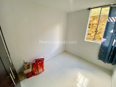 Apartamento de 3 alcobas en venta en Aguacatal, Cali, 51 m² · foto 4 de 20