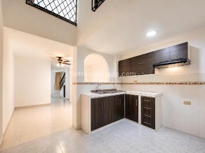 Casa en venta en Brisas De Los Alamos, Cali · foto 2 de 15