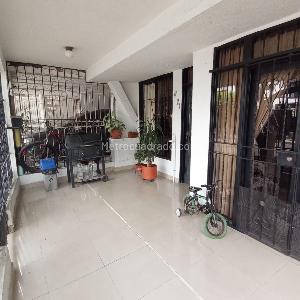 Casa de 4 alcobas en venta en Santa Barbara, Cali, 270 m² · foto 2 de 20