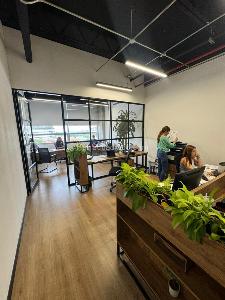 Office for rent in Ciudad Jardin, Cali