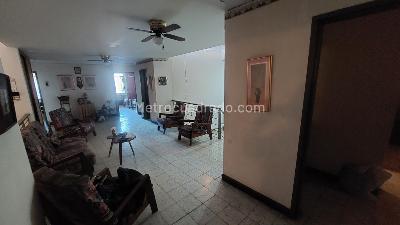 Casa de 5 alcobas en venta en La Flora, Cali, 355 m² · foto 5 de 20
