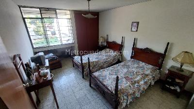 Casa de 5 alcobas en arriendo en La Flora, Cali, 355 m² · foto 6 de 18