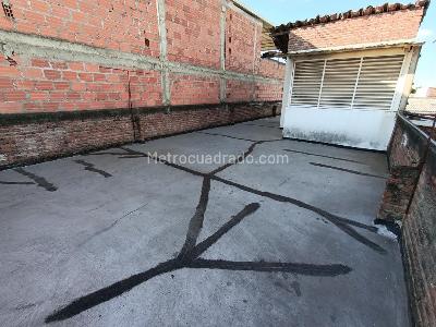 Casa de 5 alcobas en venta en Santa Elena, Cali, 320 m² · foto 19 de 20