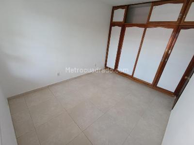 Casa de 5 alcobas en venta en Santa Elena, Cali, 320 m² · foto 9 de 20