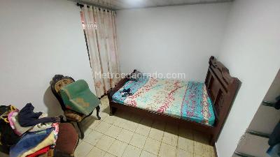 Casa de 4 alcobas en venta en Colseguros, Cali, 275 m² · foto 10 de 10