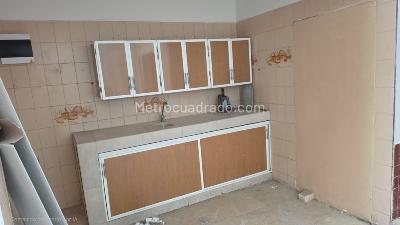 Casa de 4 alcobas en venta en Bretaña, Cali, 260 m² · foto 2 de 20